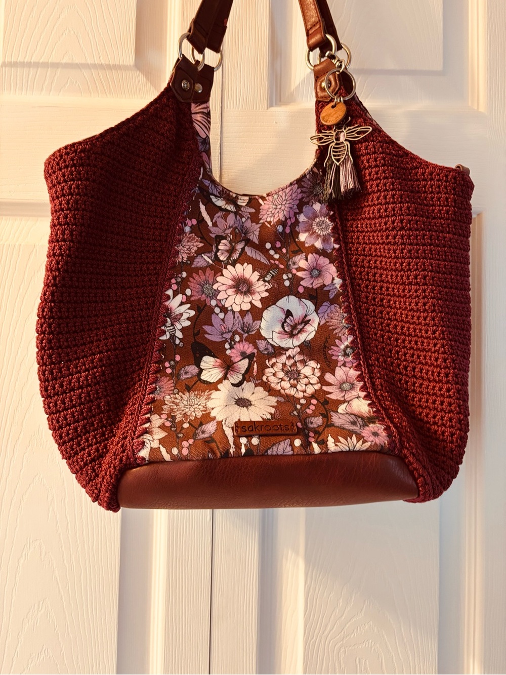 Vintage Sakroots Floral Crochet Shoulder Bag Burgundy Brown Boho Purse